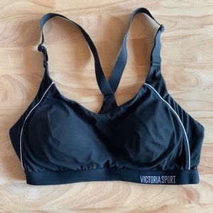 Victoria’s Secret Sports Bra. Size 34C.